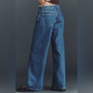 Reformation Cary Low Rise Slouchy Wide Leg Jeans. 27